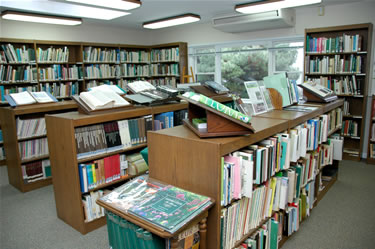 Deep Cut Gardens Horticultural Library