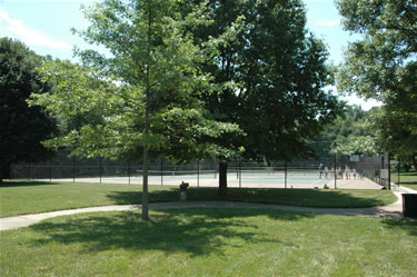 Thompson Park tennis courts